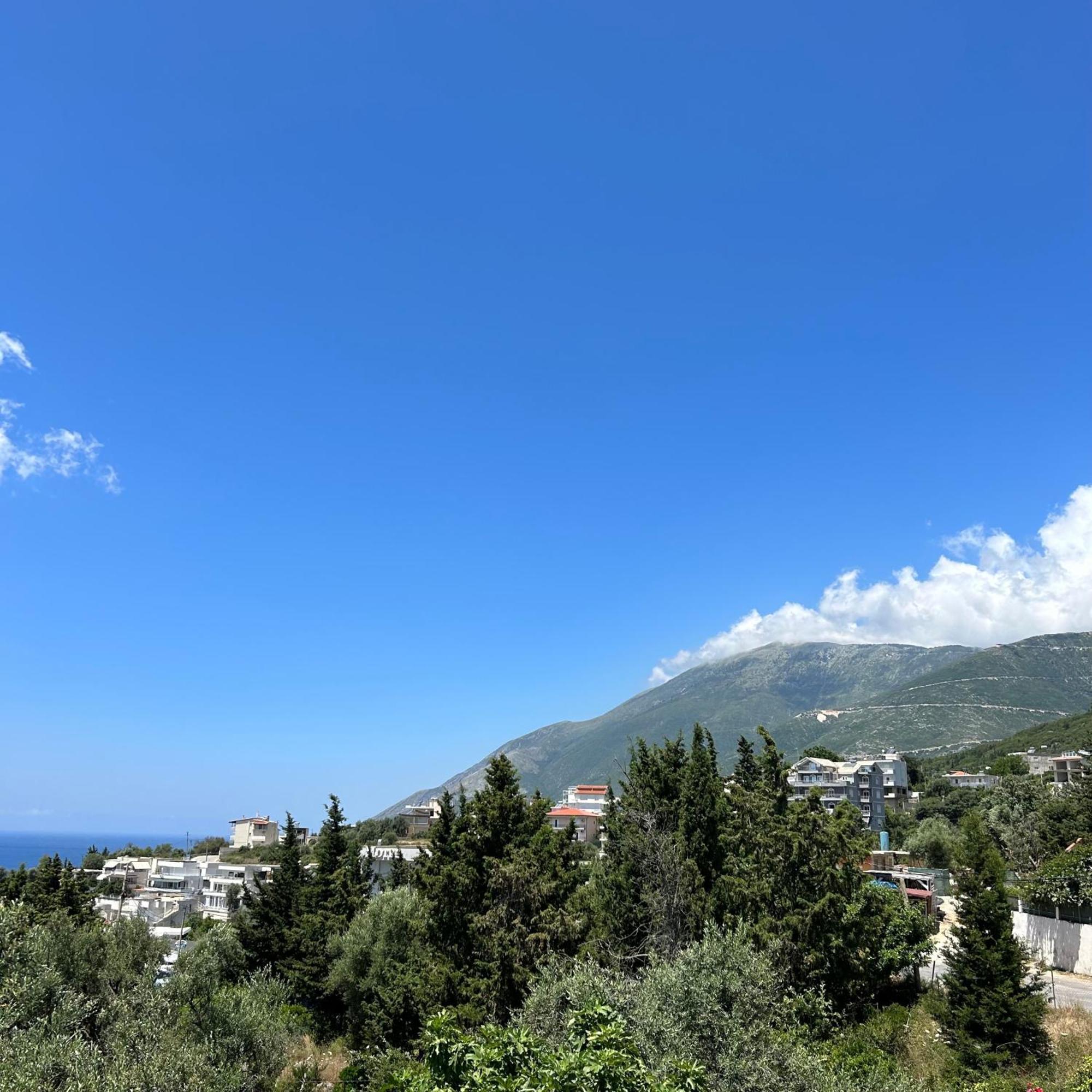 23 * Dhërmi